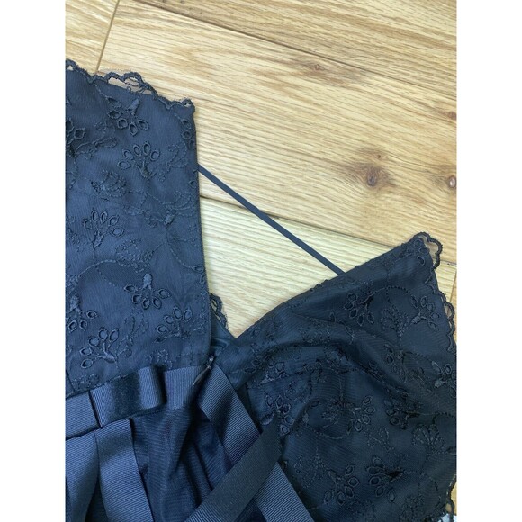 Laundry By Shelli Segal Black‎ Cocktail Dress With Ribbon. Size 4. New. - Picture 14 of 14